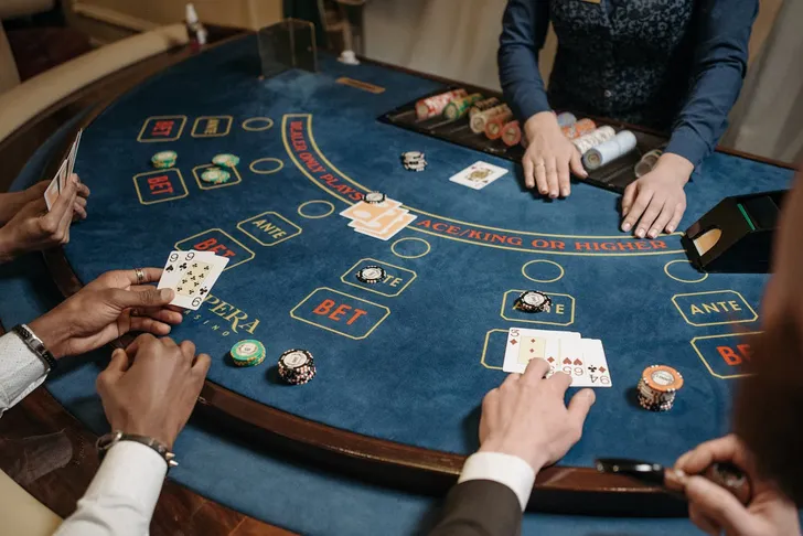 Betkare blackjack side bet yan bahisler nedir